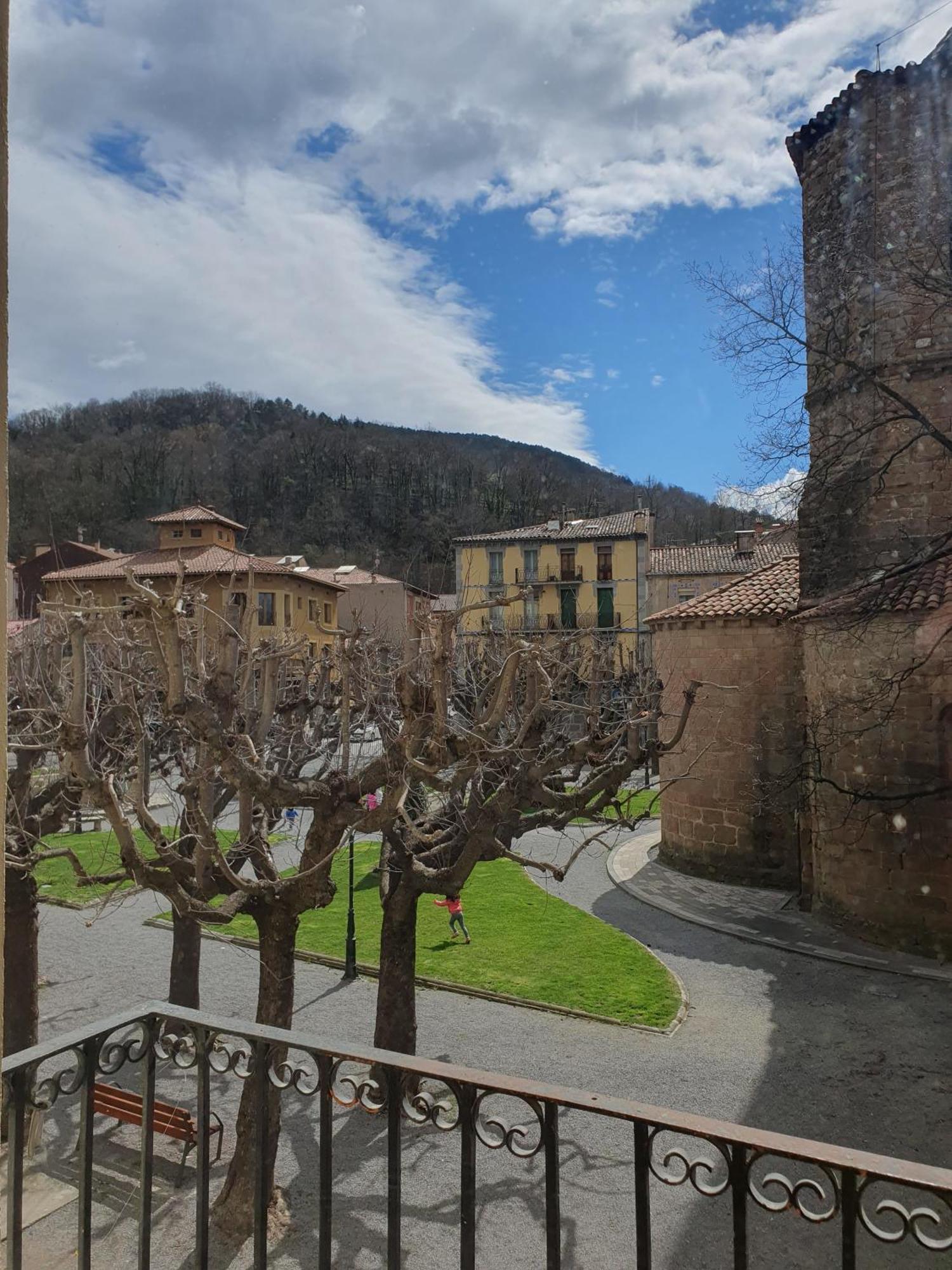 Casa Clotilde - Apartamento Elegante Y Comodo En Sant Joan De Les Abadesses Eksteriør billede